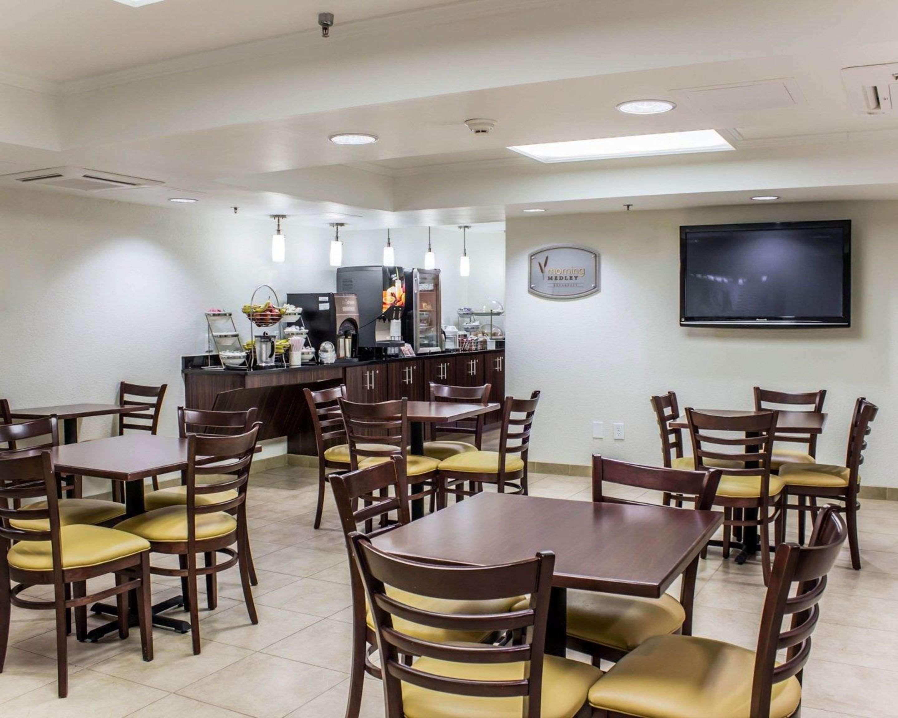 Sleep Inn & Suites Spring Lake - Fayetteville Near Fort Bragg Kültér fotó